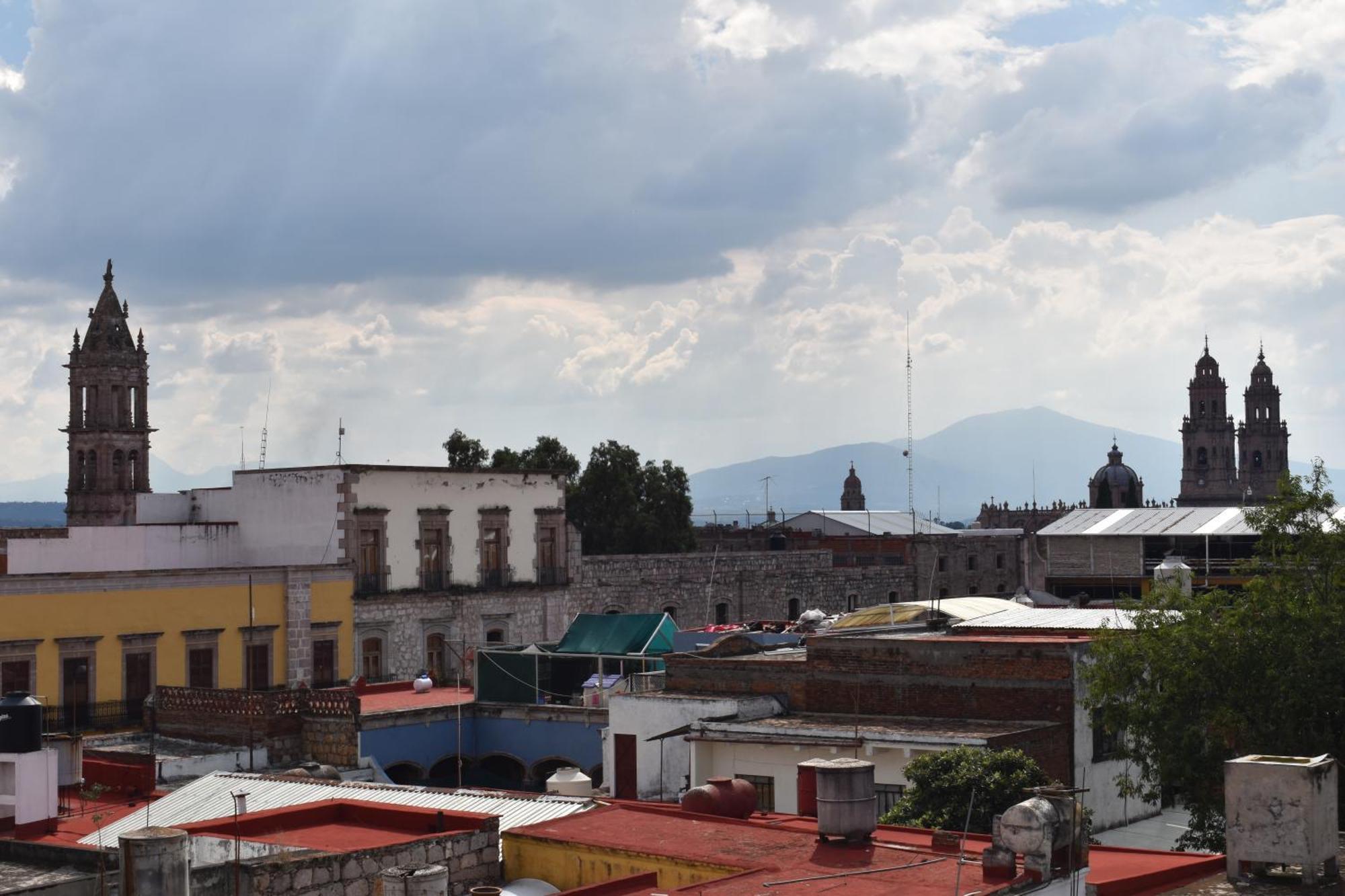 El Suburbio - Serapio Rendon Morelia Exteriör bild